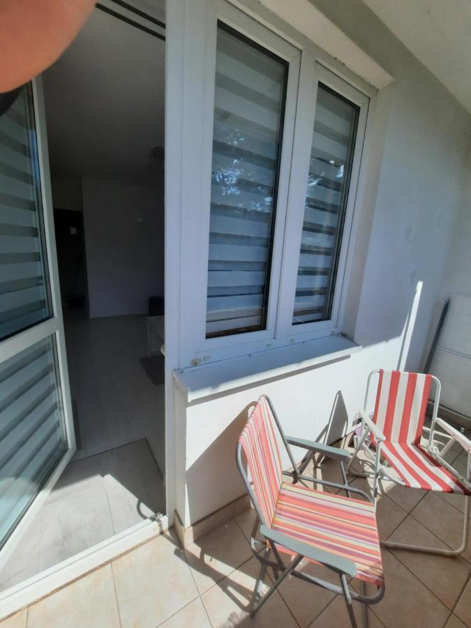华沙Apartament Zorzy Przy Instytucie Kardiologii Anin公寓 外观 照片